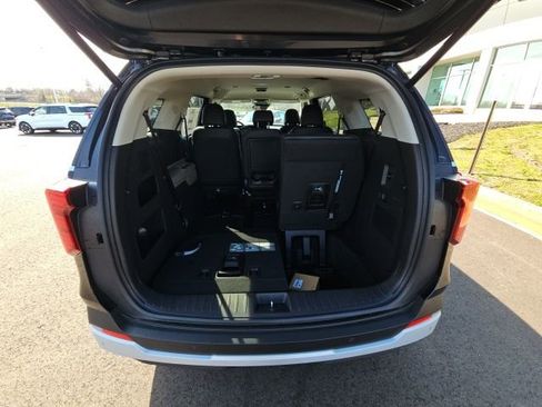 New 2026 Kia Carnival EX FWD image 28