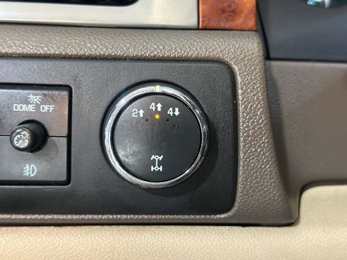 Used 2013 Chevrolet Silverado 2500 LTZ w/ LTZ Plus Package image 19