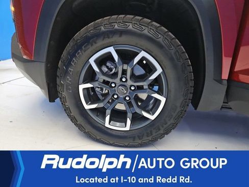 Used 2025 Chevrolet Equinox ACTIV image 27