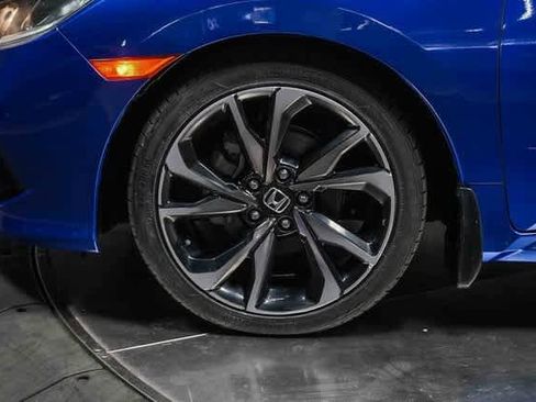 Used 2019 Honda Civic Sport image 9