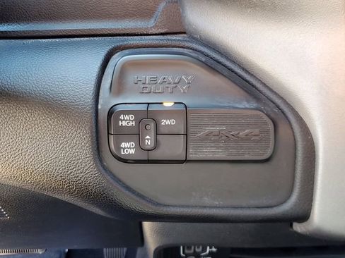 Used 2024 RAM 2500 Big Horn image 28