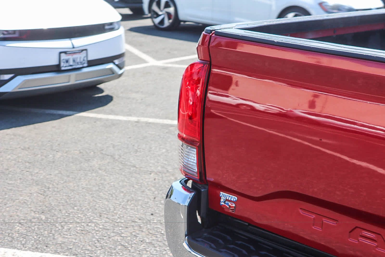 Used 2021 Toyota Tacoma SR5 RWD image 8