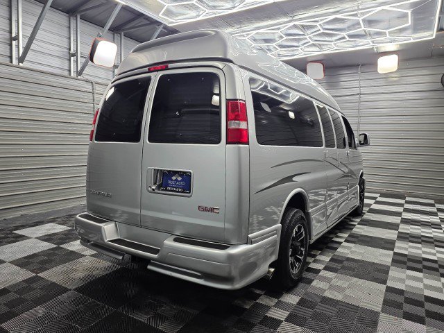 Used 2017 GMC Savana 2500 Extended RWD image 6
