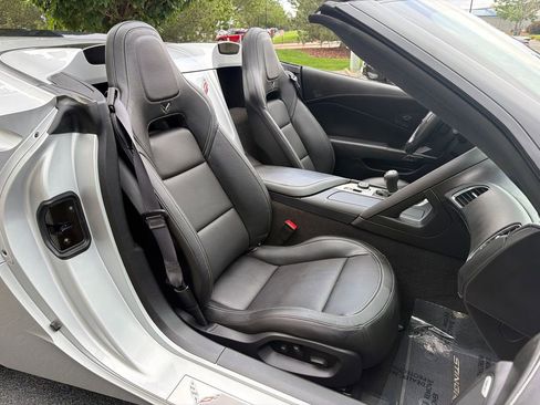 Used 2016 Chevrolet Corvette Stingray Convertible w/ 3LT Preferred Equipment Group RWD image 15
