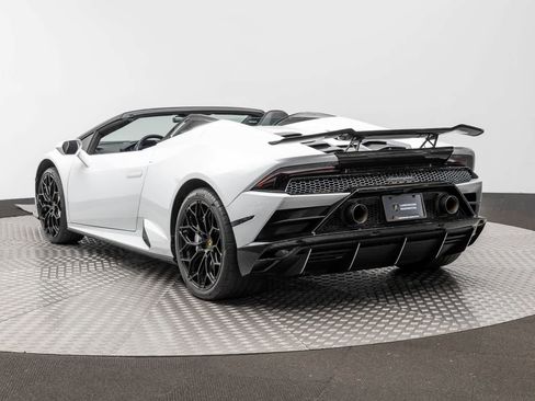 Used 2020 Lamborghini Huracan EVO AWD/4WD image 4