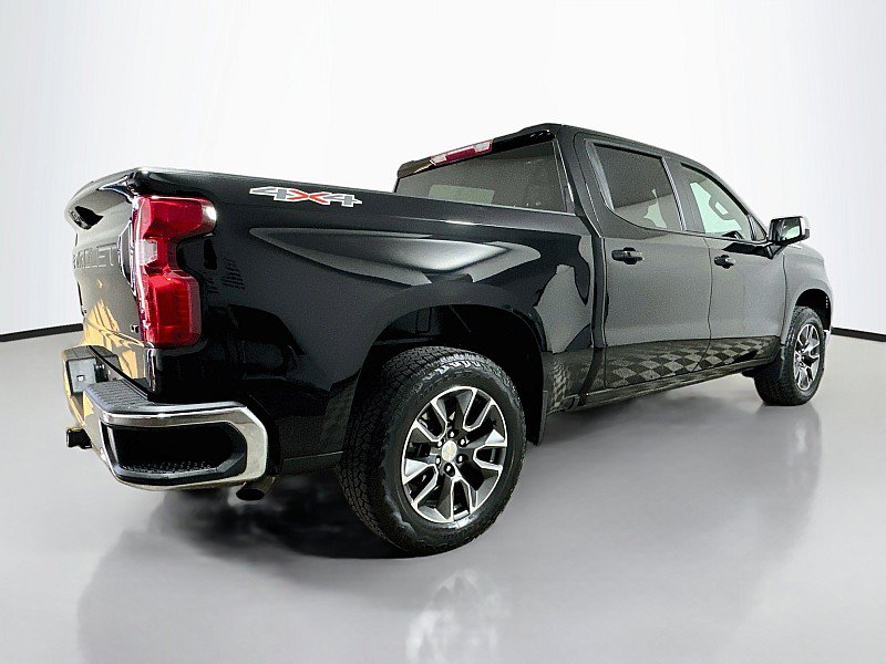 Used 2024 Chevrolet Silverado 1500 LT AWD/4WD image 7