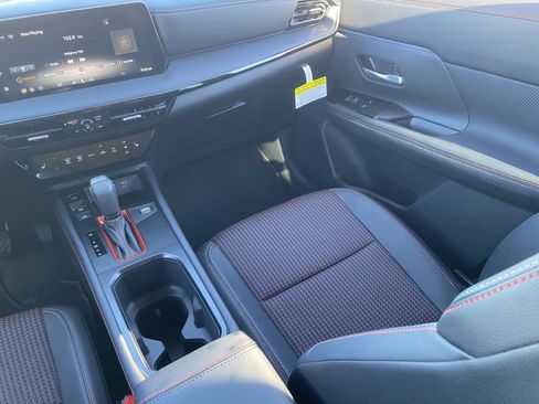 New 2026 Nissan Kicks SR w/ Cold Weather Package image 17