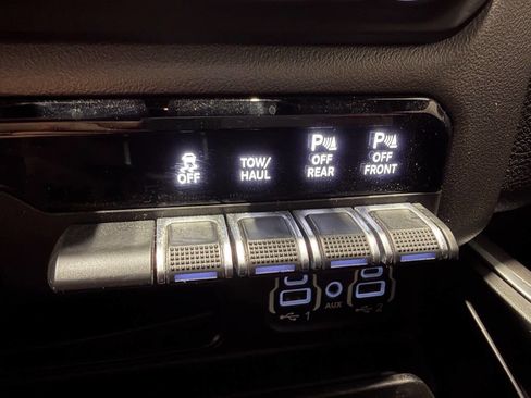 Used 2020 RAM 1500 Big Horn image 37