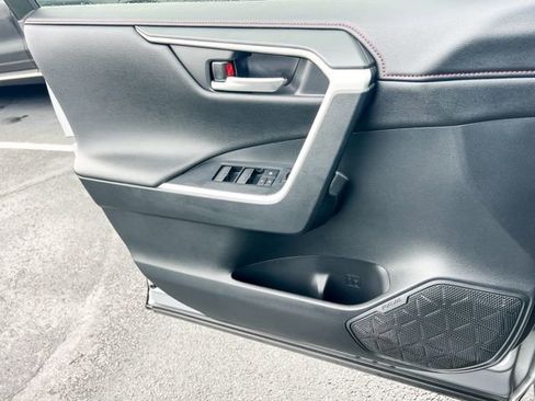 Used 2022 Toyota RAV4 XSE image 14
