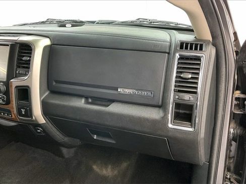 Used 2017 RAM 1500 Laramie image 17