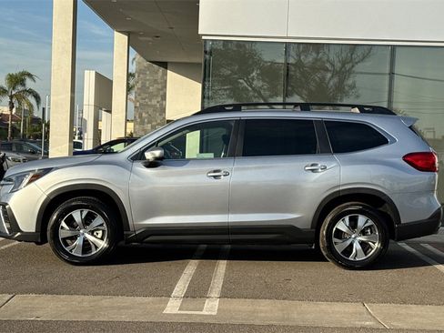 Certified 2024 Subaru Ascent Premium w/ Convenience Package image 9