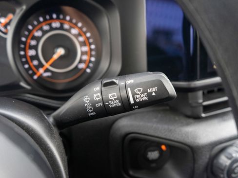 Used 2025 Jeep Wrangler Sport image 24