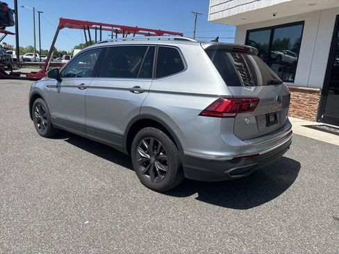 Used 2023 Volkswagen Tiguan SE w/ Panoramic Sunroof Package AWD/4WD image 6