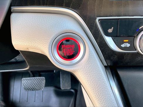 Used 2021 Honda Accord EX-L image 31