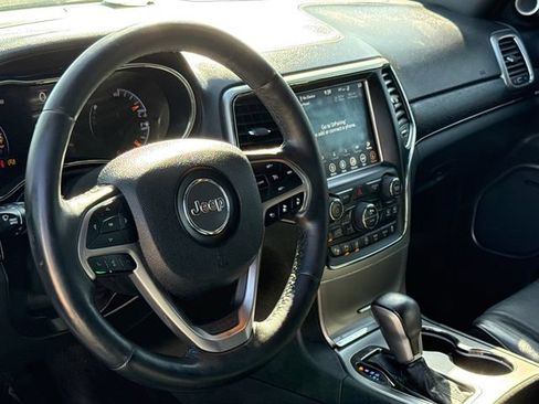 Used 2018 Jeep Grand Cherokee High Altitude RWD image 18