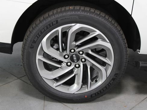 New 2025 Lincoln Navigator L Reserve image 15