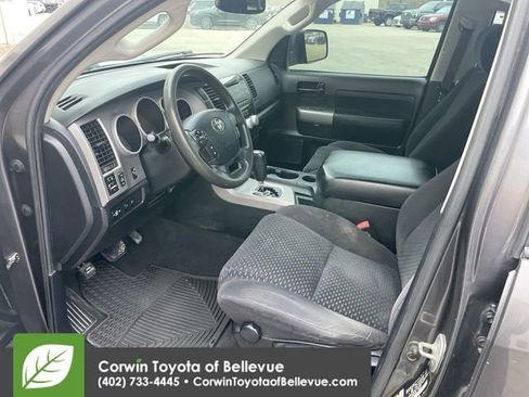 Used 2011 Toyota Tundra 4x4 CrewMax image 12