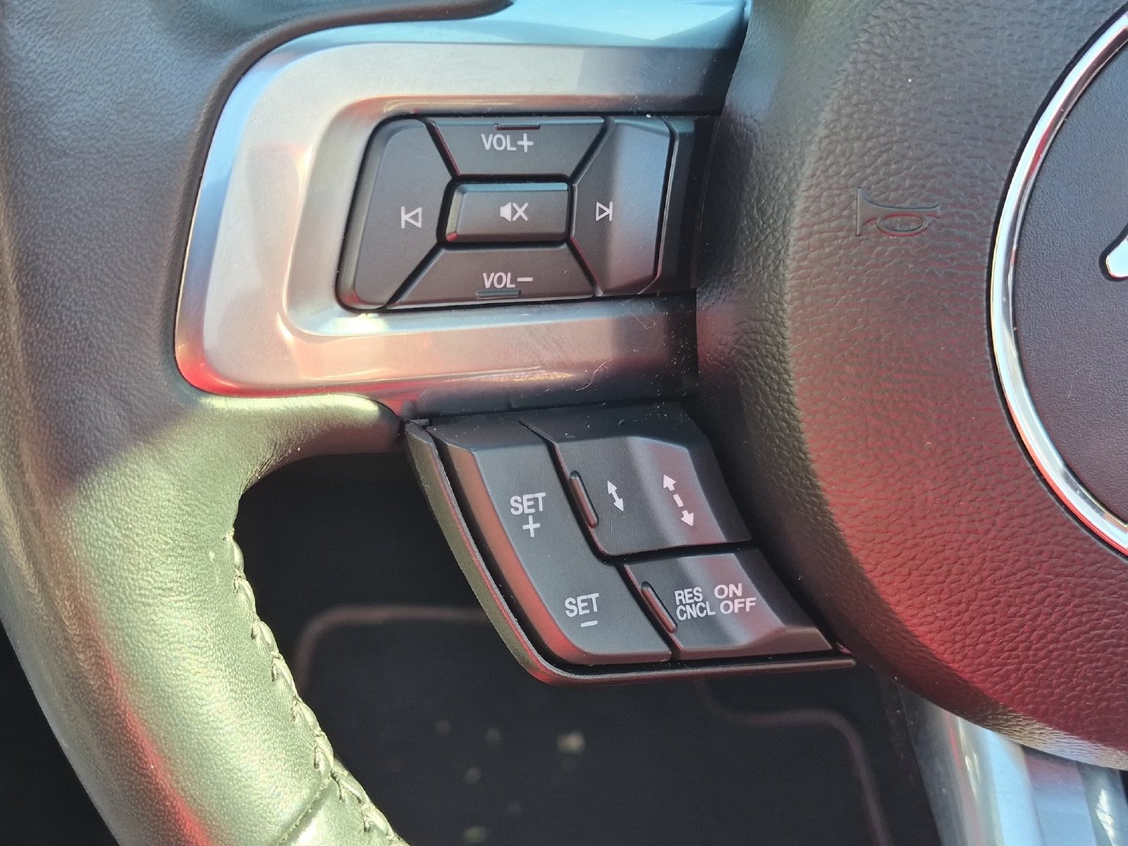 Used 2020 Ford Mustang GT Premium w/ Equipment Group 401A RWD image 18