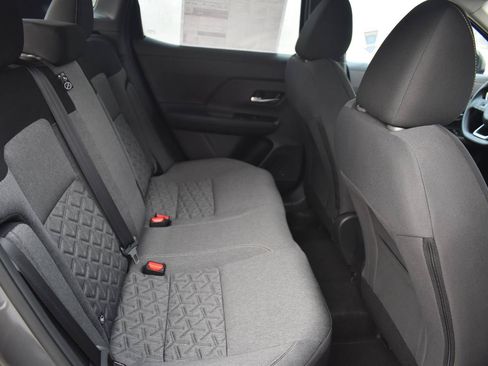 Used 2026 Nissan Kicks SV w/ SV Premium Package FWD image 41
