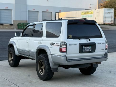 Used 1999 Toyota 4Runner Limited w/ Upgrade Value Pkg 5 AWD/4WD image 10