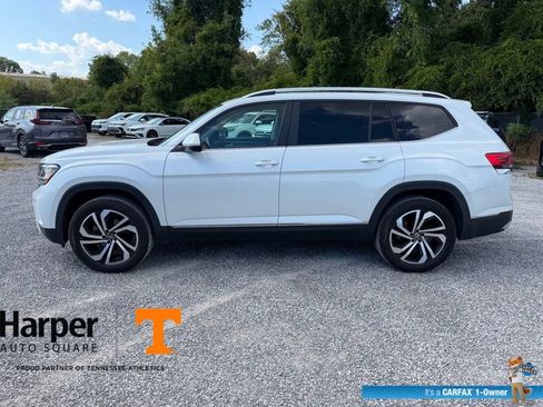 Used 2023 Volkswagen Atlas SEL AWD/4WD image 2
