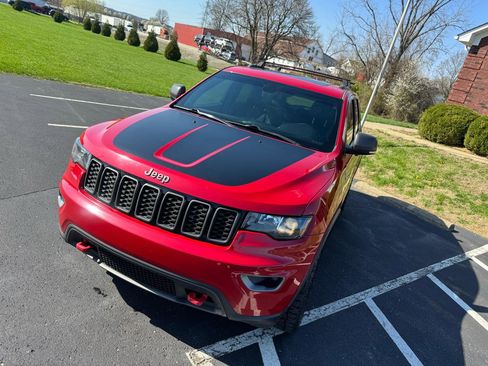 Used 2018 Jeep Grand Cherokee Trailhawk image 14