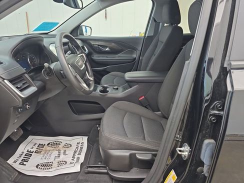 Used 2024 GMC Terrain SLE image 9