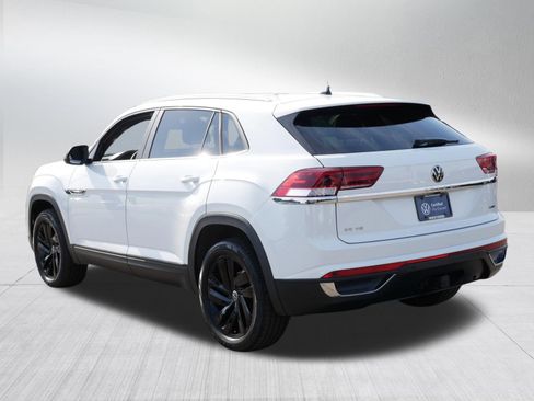 Certified 2023 Volkswagen Atlas Cross Sport SE AWD/4WD image 5