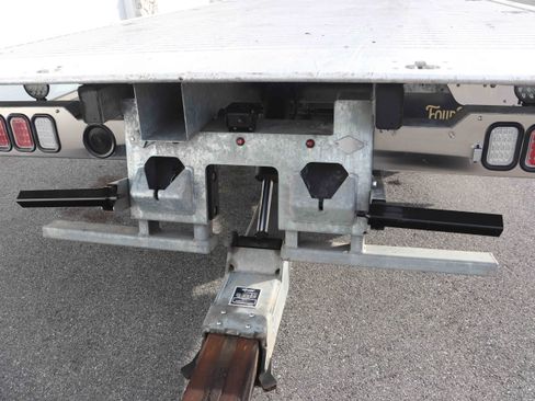 Used 2023 Ford F550 4x4 Regular Cab Super Duty image 19