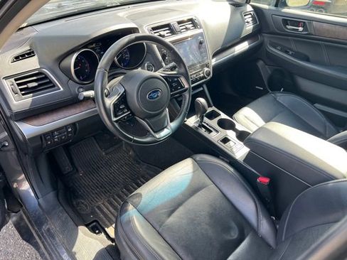 Used 2018 Subaru Outback 2.5i Limited image 15