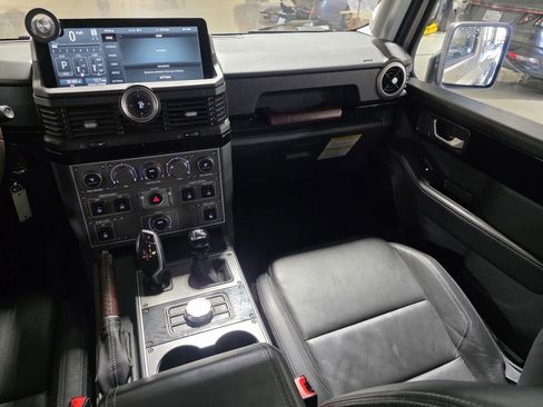 Used 2024 INEOS Grenadier Fieldmaster Edition image 13