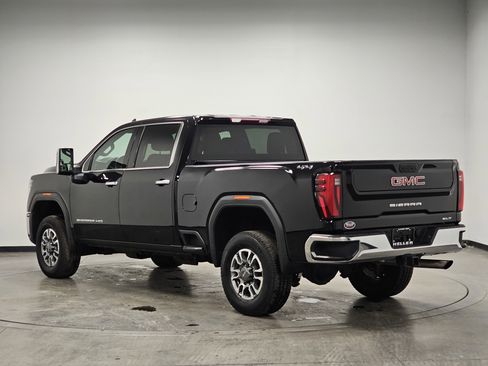 Used 2024 GMC Sierra 2500 SLT image 6