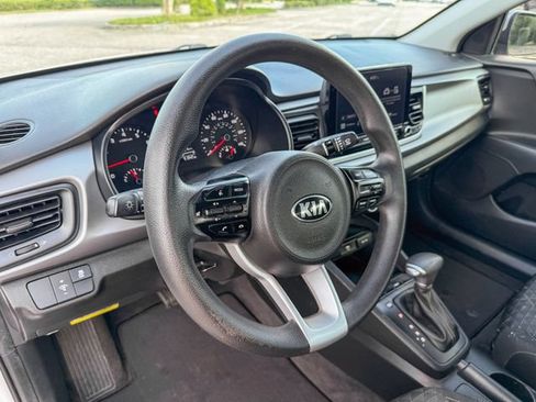 Used 2021 Kia Rio S FWD image 11