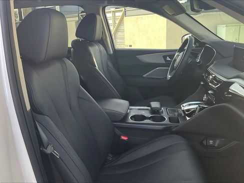 Used 2024 Acura MDX SH-AWD image 10