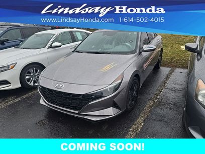 Used 2023 Hyundai Elantra SEL w/ Cargo Package