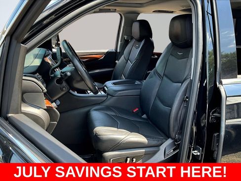 Used 2020 Cadillac Escalade ESV Luxury RWD image 26