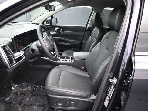 Used 2025 Kia Sorento S FWD image 18