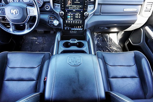 Used 2020 RAM 1500 Laramie w/ Sport Appearance Package AWD/4WD image 31