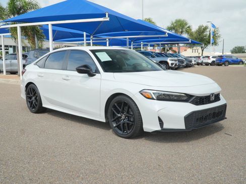 Used 2025 Honda Civic Sport image 3