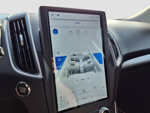 Used 2024 Ford Edge SEL w/ Convenience Package image 17