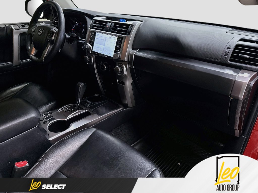 Used 2022 Toyota 4Runner SR5 RWD image 31