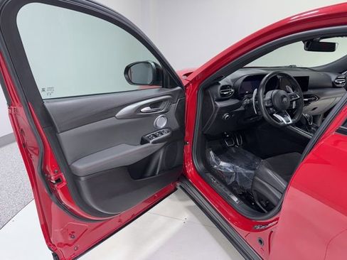 Used 2024 Dodge Hornet R/T Plus AWD/4WD image 11