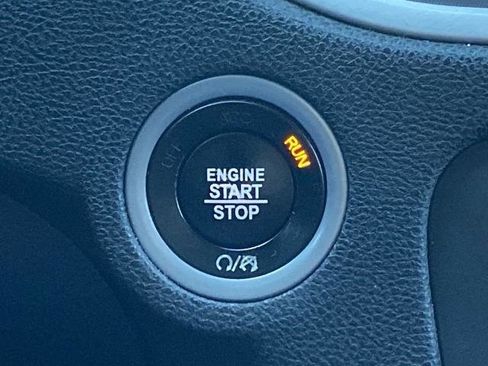 Used 2022 Dodge Charger R/T w/ Blacktop Package image 12