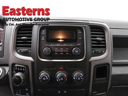 Used 2018 RAM 1500 Express image 12