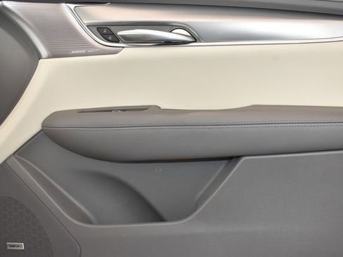 Used 2023 Cadillac XT5 Premium Luxury AWD/4WD image 11