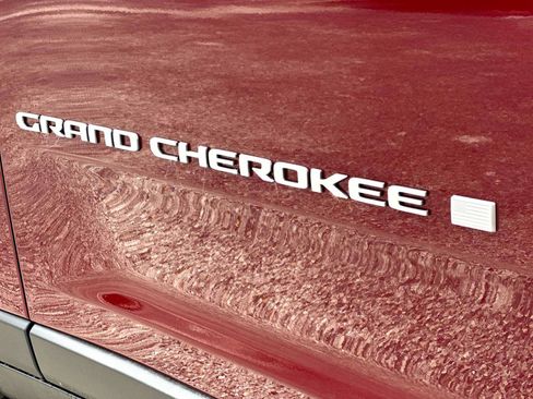 New 2026 Jeep Grand Cherokee L Limited AWD/4WD image 15