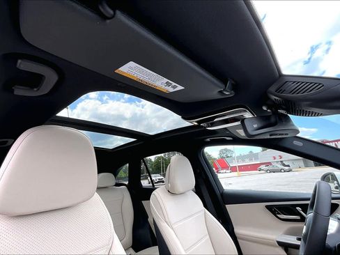 Used 2026 Mercedes-Benz GLC 300 4MATIC image 14