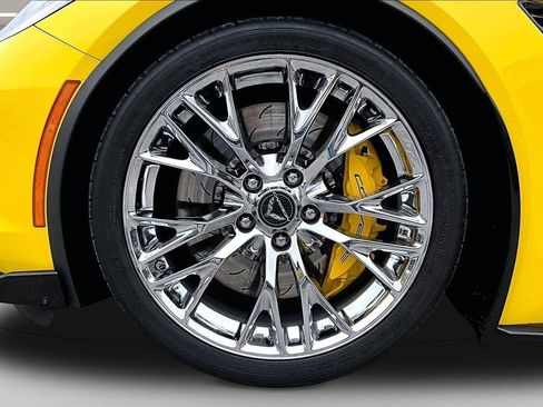 Used 2019 Chevrolet Corvette Z06 RWD image 33