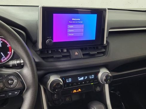 Used 2025 Toyota RAV4 XLE FWD image 28
