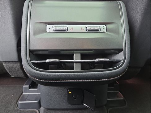 New 2026 Lincoln Nautilus Reserve image 12